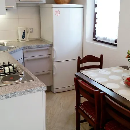 2743c Apartment *
